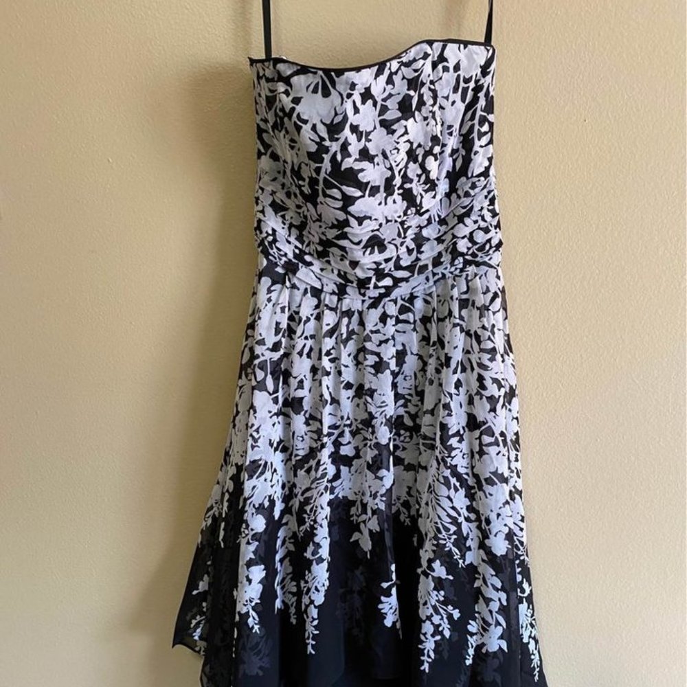 Strapless floral patterned dress